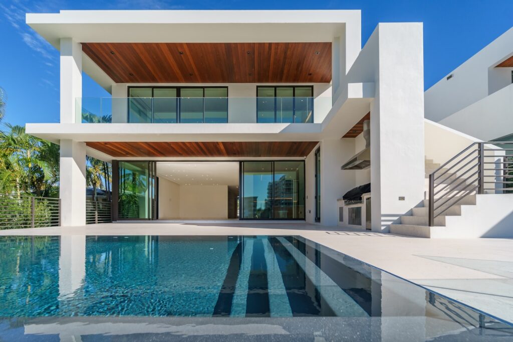 Chalet independiente con piscina en La Moraleja — La Moraleja